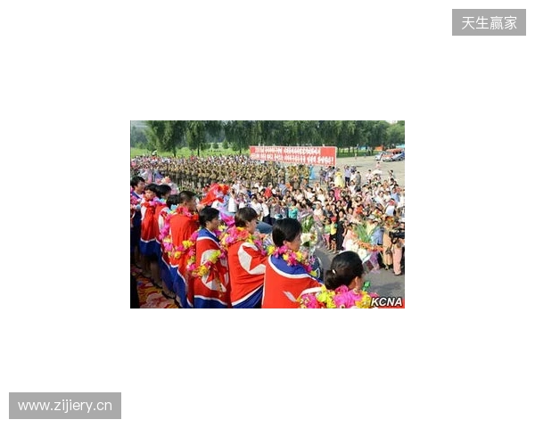夺得湘超冠军!永州队球员乘坐花车回城,市民夹道欢迎 夺得湘超冠军!永州队球员乘坐花车回城,市民夹道欢迎
