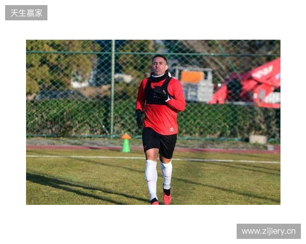 记者：韦世豪当蓉城队长并不意外 他和罗慕洛刘殿座携手带队前进