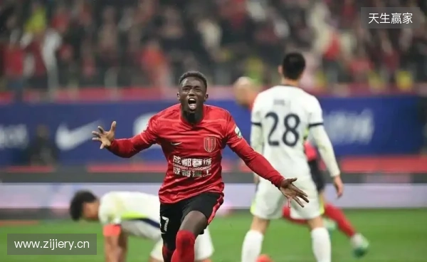 博主：蓉城外援卡隆目前仍处于留队状态，但已不可能随队踢中超